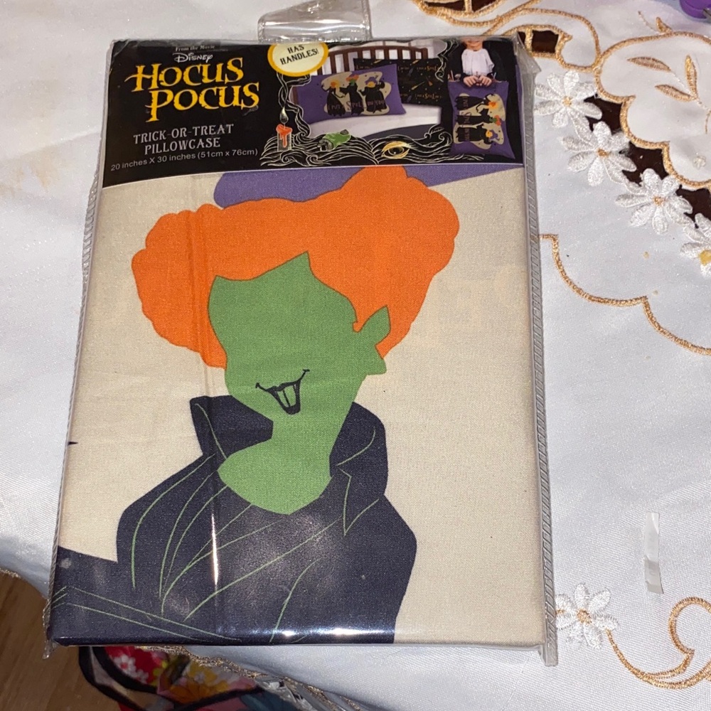 Disney Hocus Pocus Pillowcase with Orange and Green Design